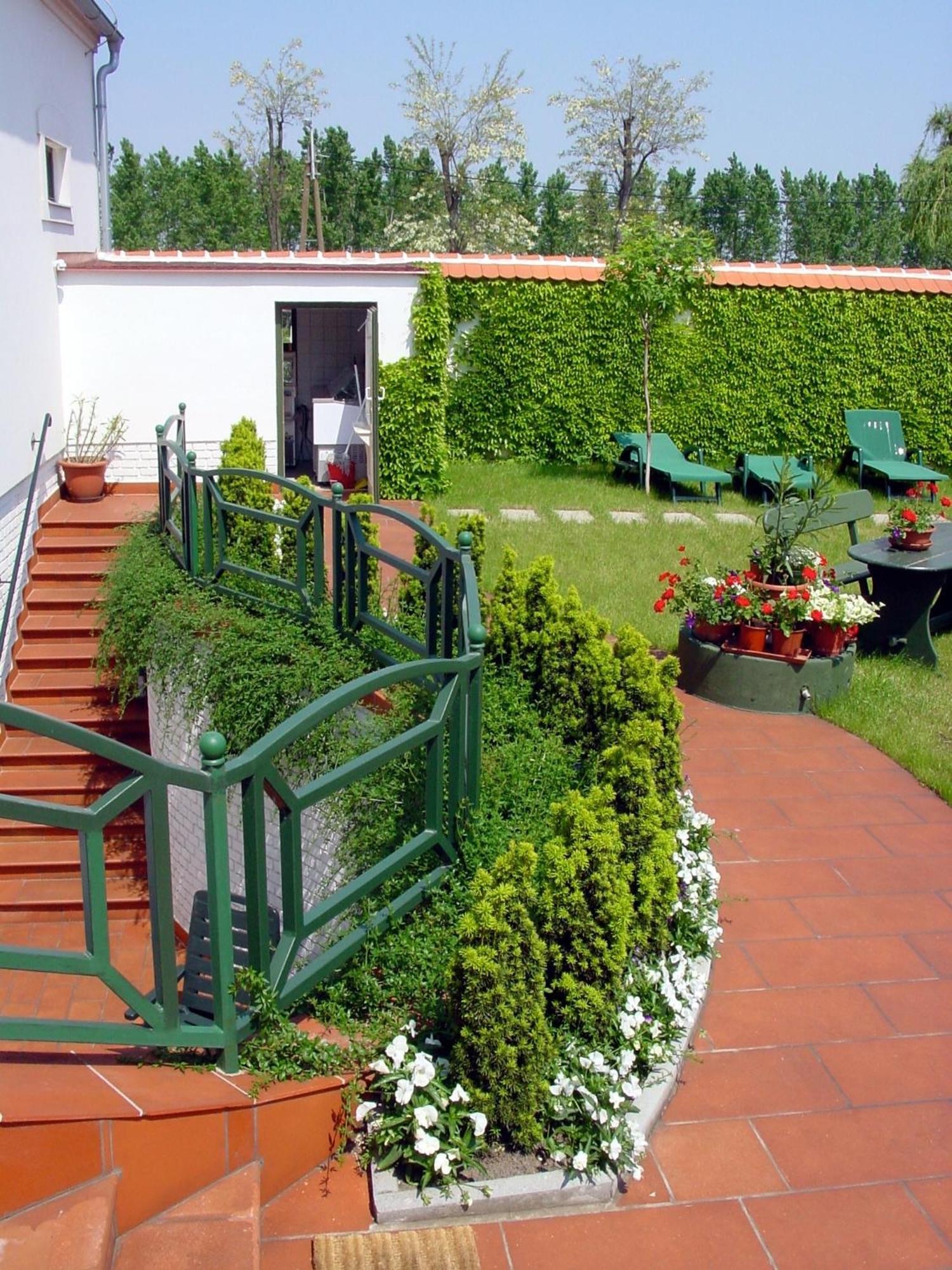 Tornacos Hotel - Hegyko Exterior photo
