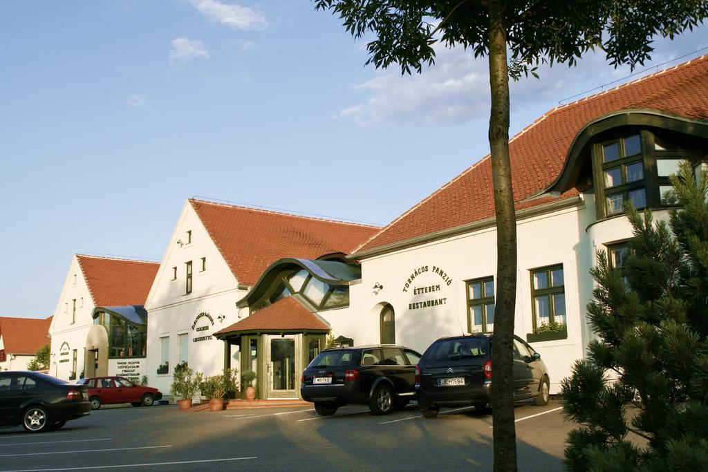 Tornacos Hotel - Hegyko Exterior photo